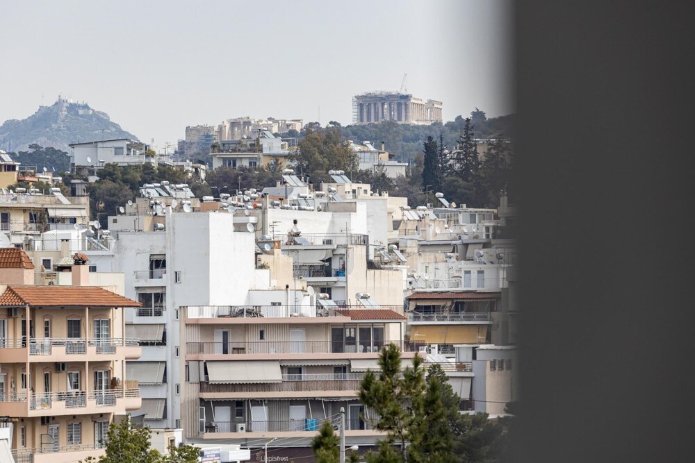 Luxury 2 bdr Penthouse Apt With Acropolis View view 4