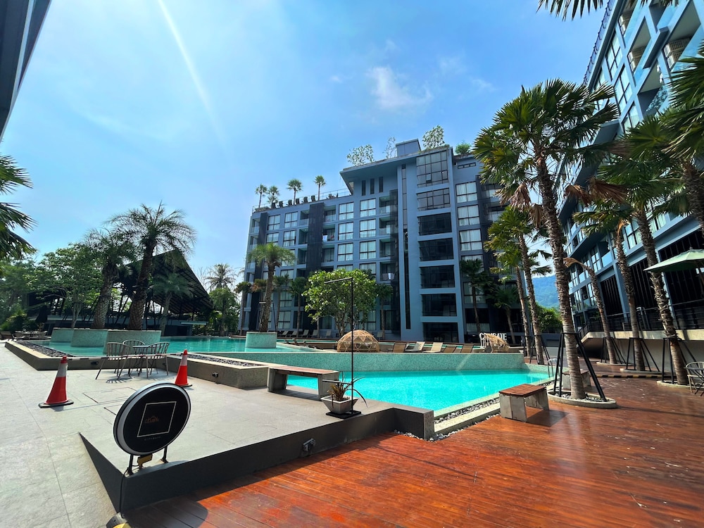 1BR with Rooftop Pool & Gym C191