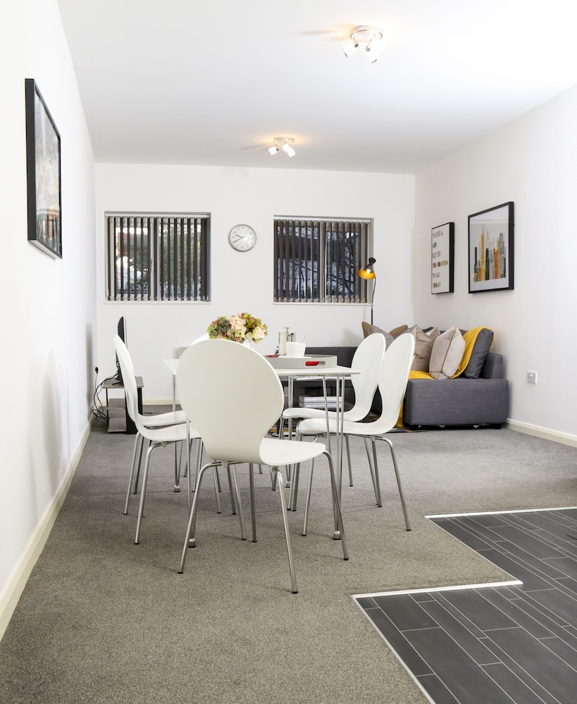 Upton Road Apartments