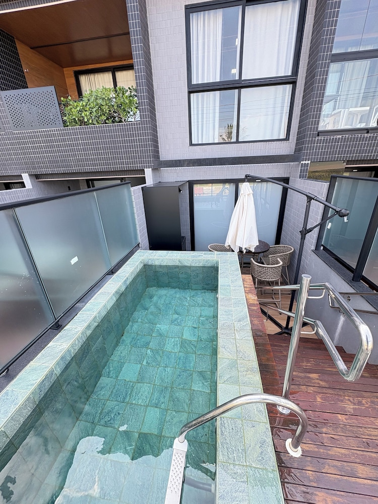 Melhores Flats - Luxuoso beira-mar