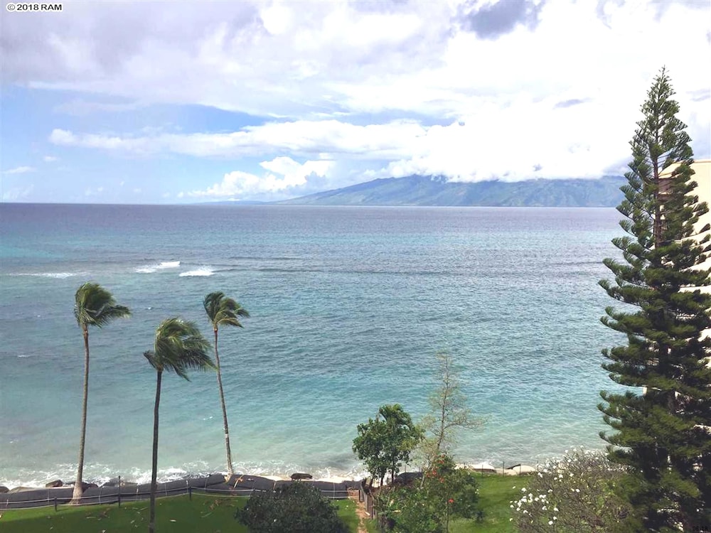 Royal Kahana Resort by rkmaui