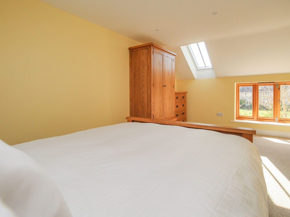 The Stables, Burton Bradstock