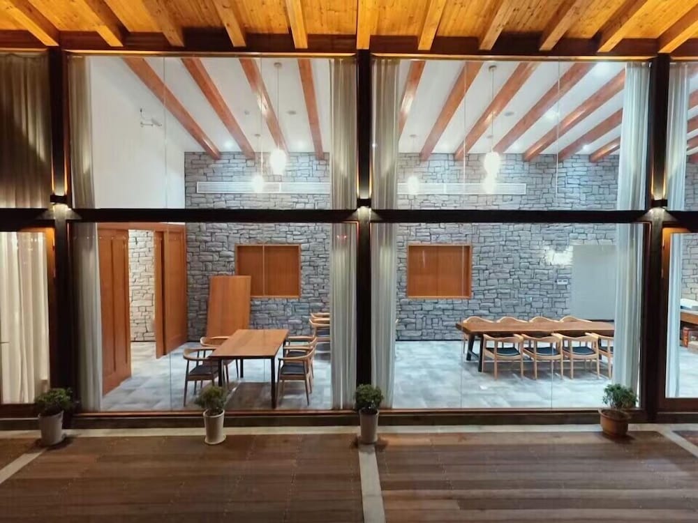 Fishman homestay