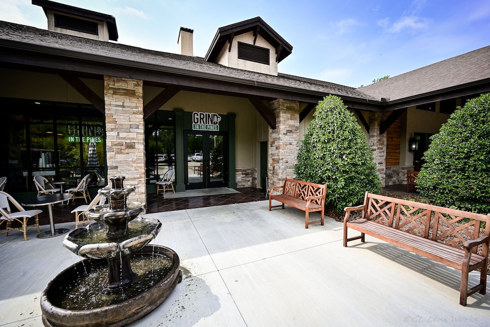 Rayburn Resorts