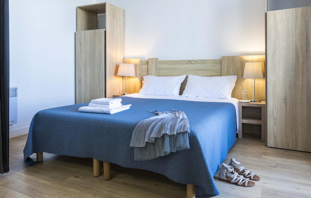 Coastal Stay Near Salt Marsh Trails
