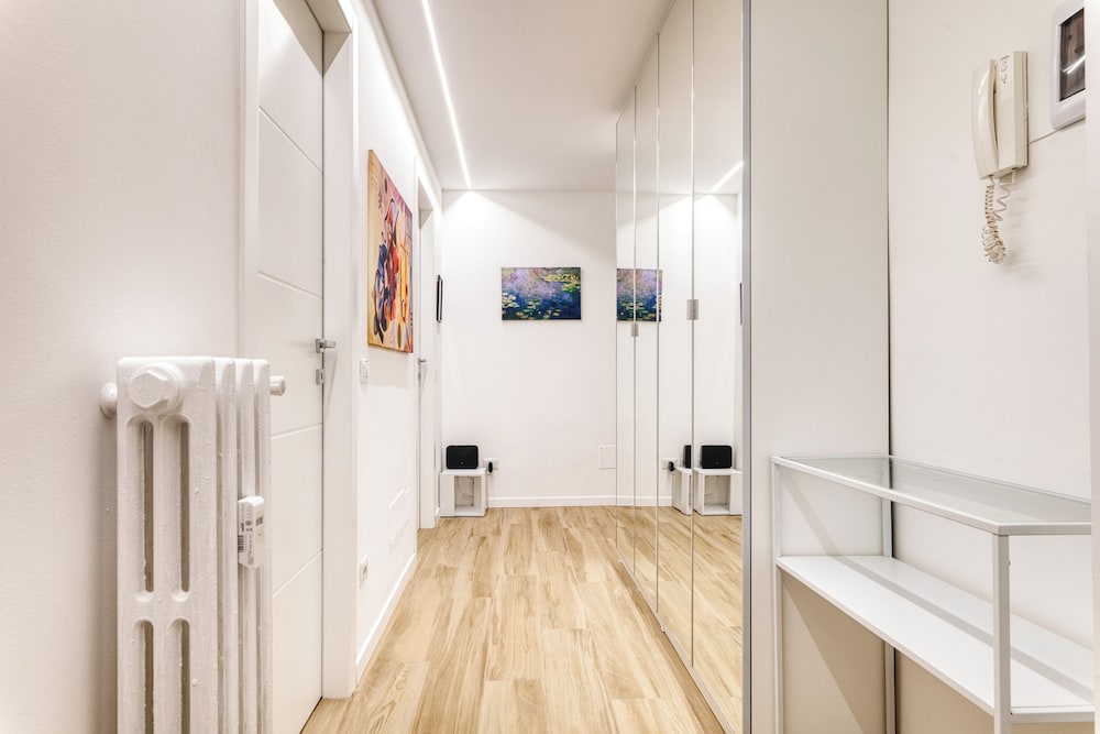Stylish 2-Bedroom flat near CityLife