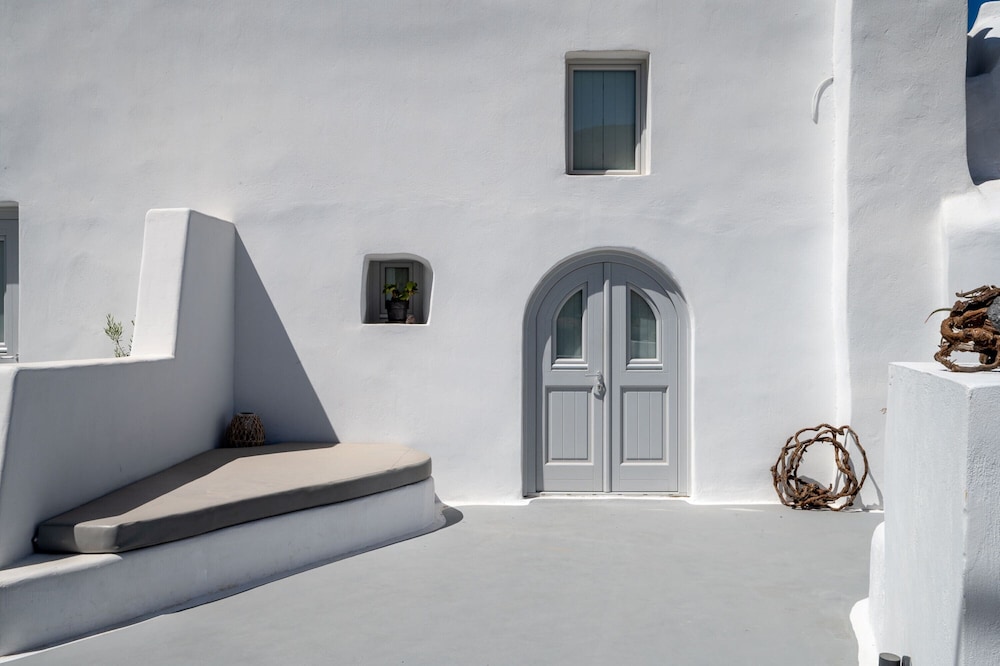 Karpimo Suites