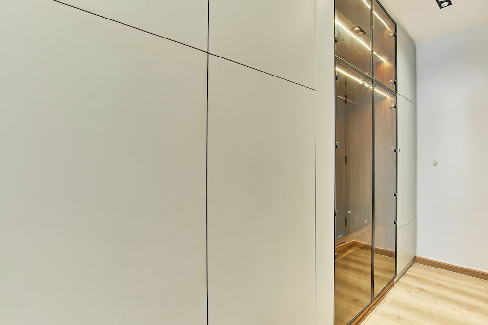 bnbme | Silverene Tower | 2 Bdr