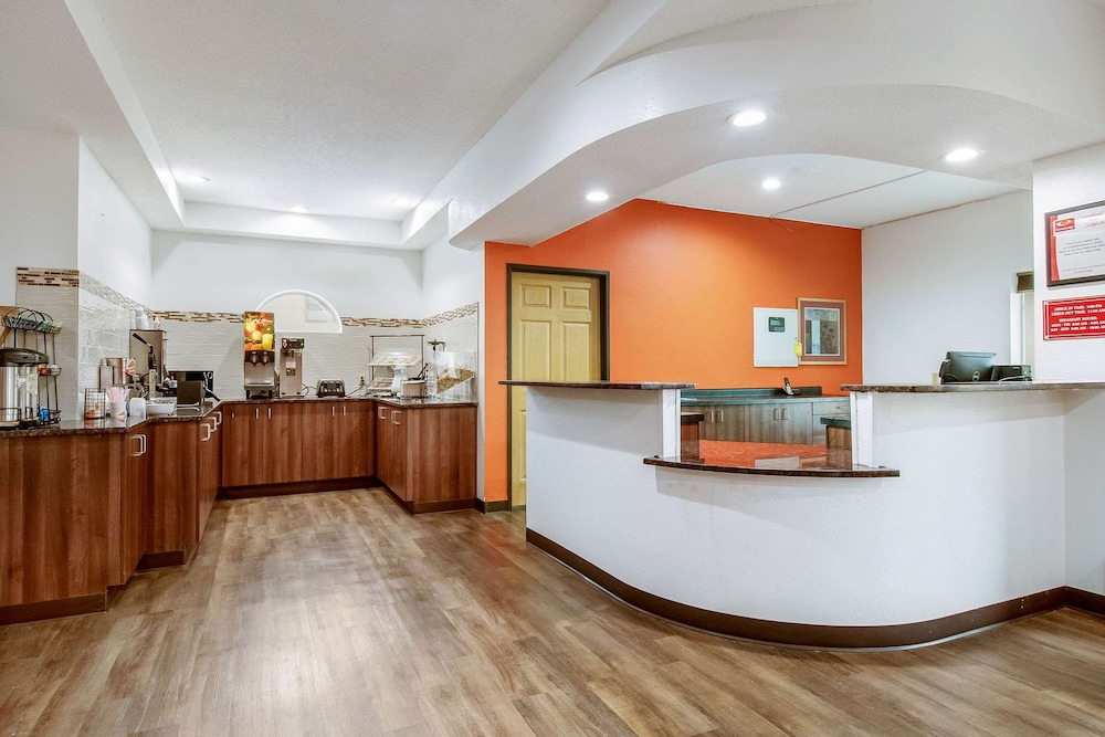 Econo Lodge Franklin