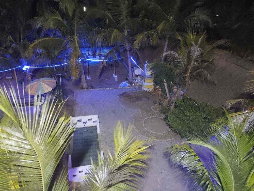 Octagon Beach Resort Pondicherry