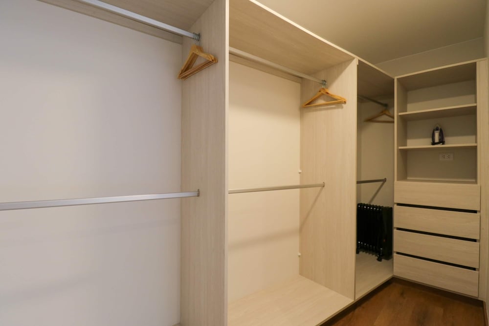w Group-friendly 3BR w Balcony in Miraflores
