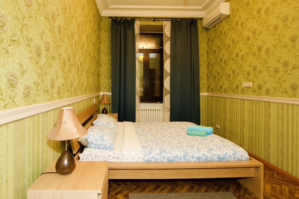 LUXKV Apartment on Kudrinskaya Ploschad