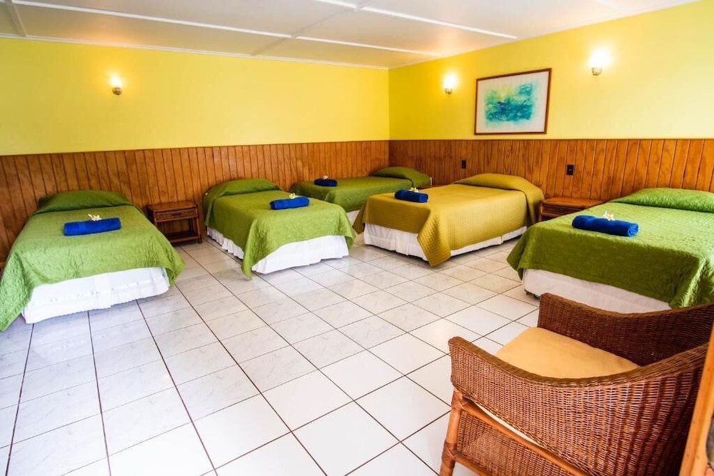 Maru Lodge