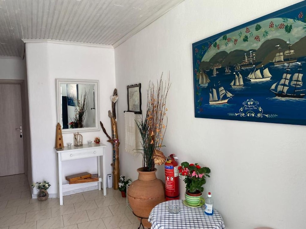 Alonnisos Beachfront Nest - Cozy Summer Gem
