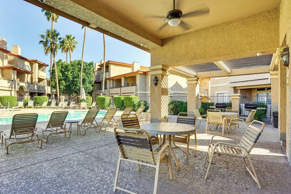 Family-friendly Condo w/ Pool Access in Phoenix!
