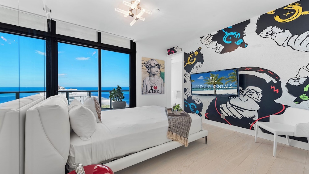 Luxury Vacation Rentals in South Beach by LRMB