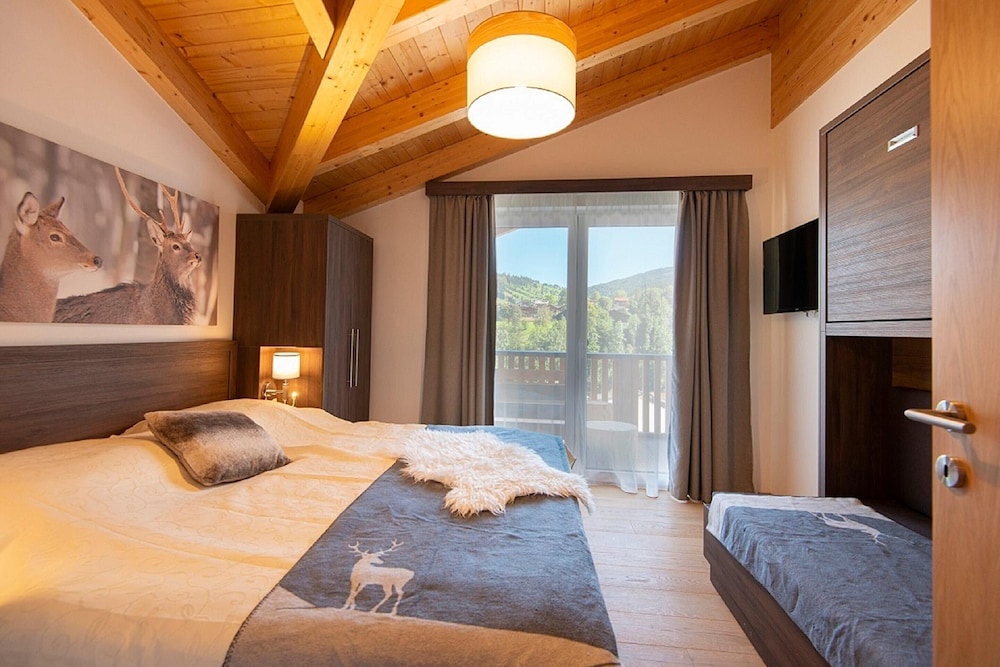 Apartment in Salzburg With Private Balcony