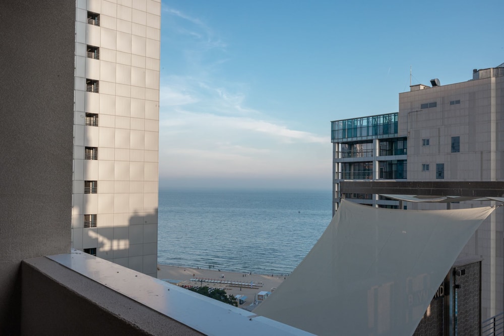 Haeundae Wave