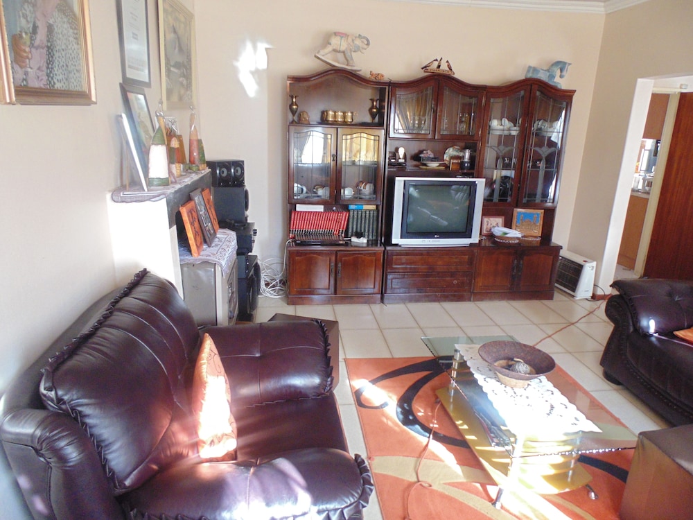 TDJ's B&B