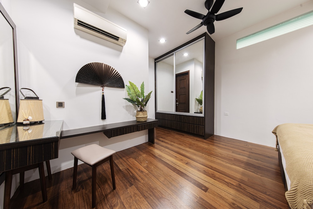25000sqft Grand Luxe Villa PJ 13BR 42Pax photo 8