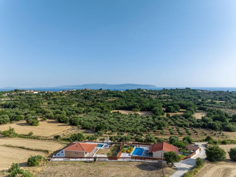 Villa Rudi at Chionata view 4