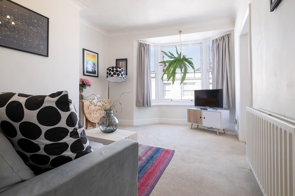 Host Stay Guildford Apartment