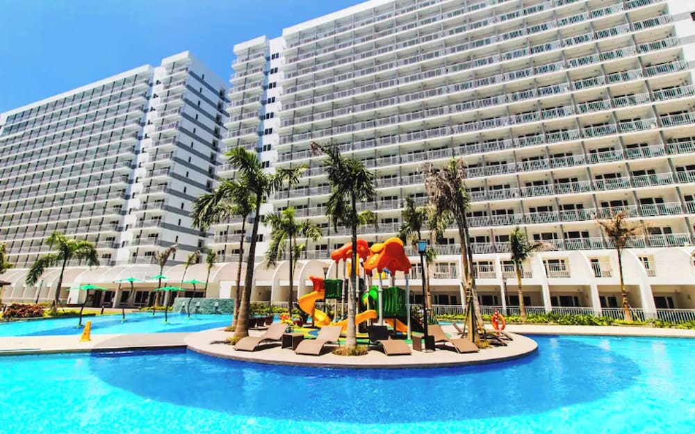 Urban Retreat at Shell Residences With Netflix 300mbps Wifi