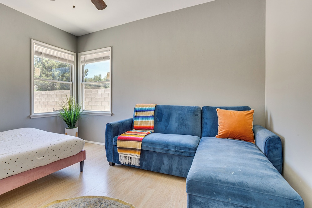 4 Mi to Csusb: Updated Home Near Shops & Eats