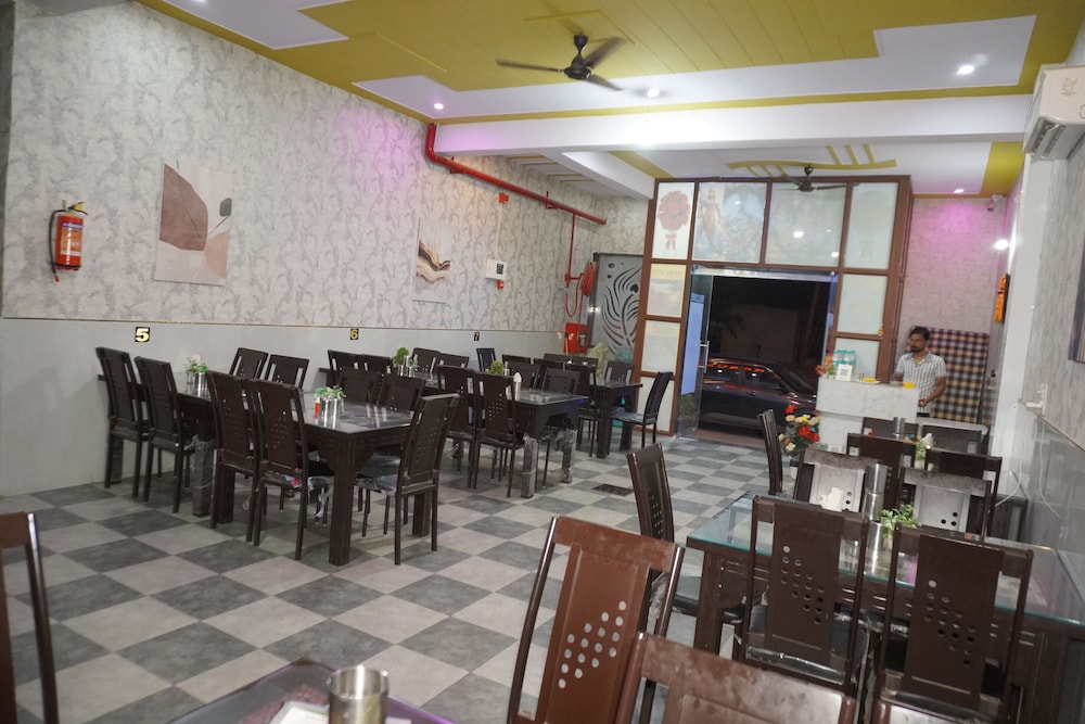 Hotel Hanuman Palace