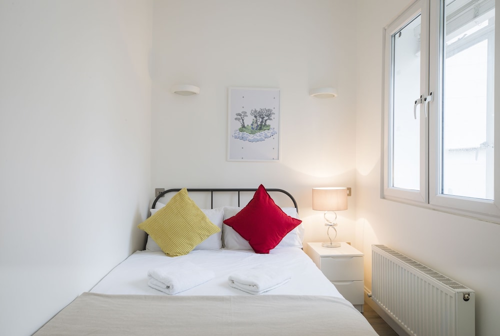 Westbourne Gardens by Lime Street