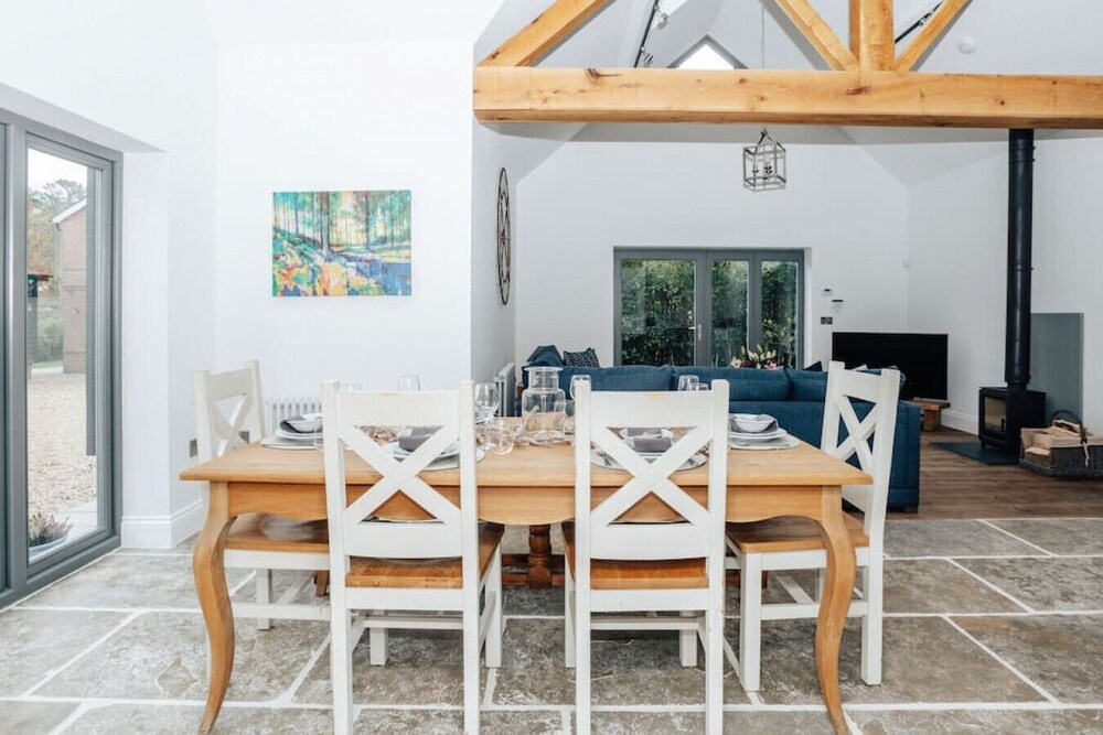 The Oak - Brand new Countryside 2 Bedroom Annex - From 165 Per Night