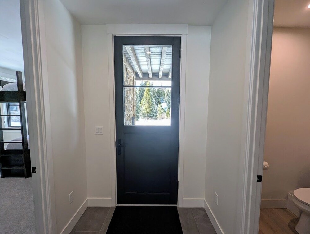 Alcove 74