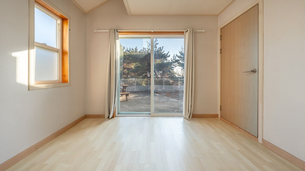 Ganghwa Raube Pet-friendly Pension