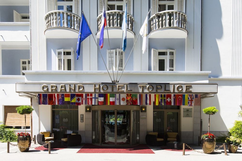 Bled Vacations - Grand Hotel Toplice - Property Image 7