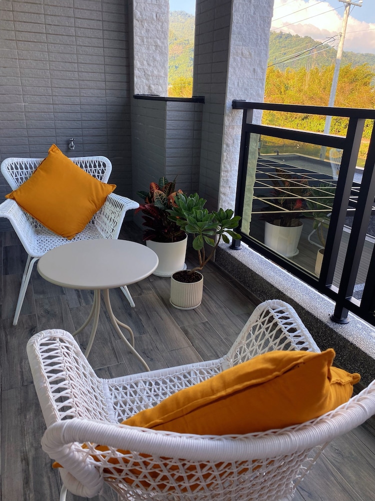 Orange Homestay