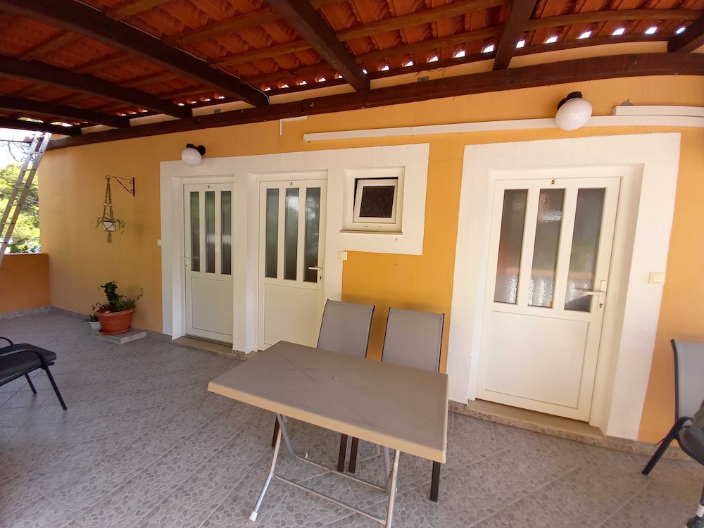 Apartments Vinko Mljet view 5