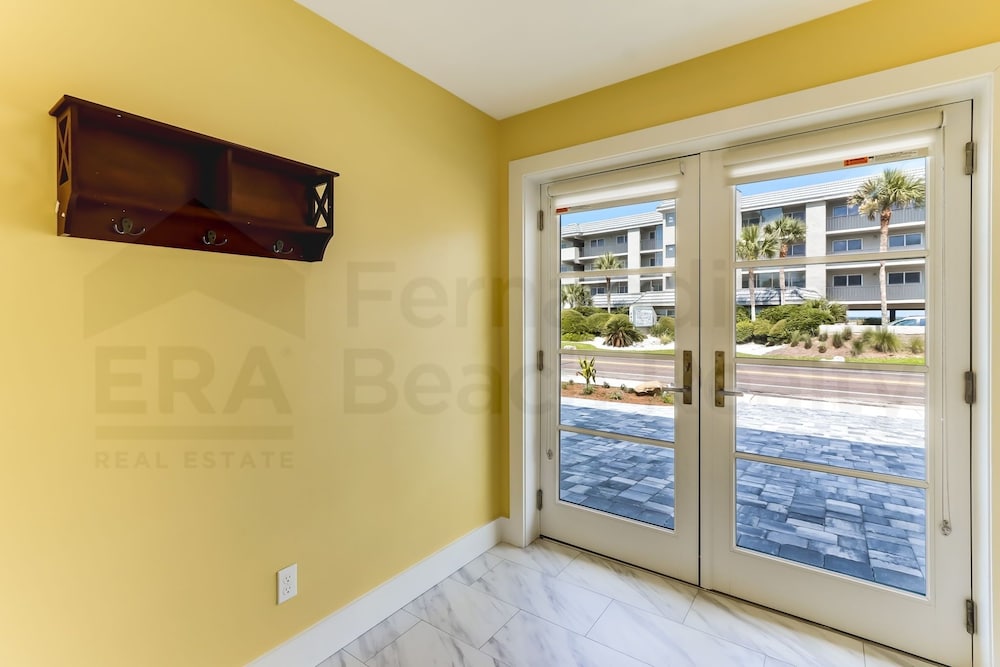 391 A&b 4 Bedroom Townhouse by RedAwning view 2