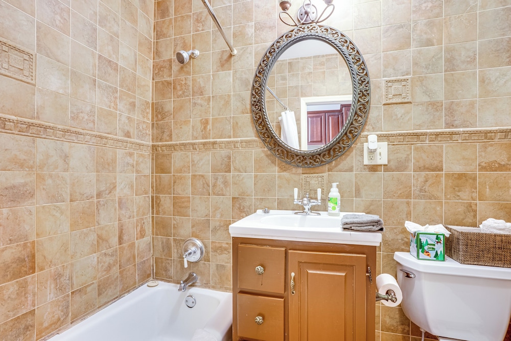 Walk to Washington St: Hoboken Apt w/ Balcony!
