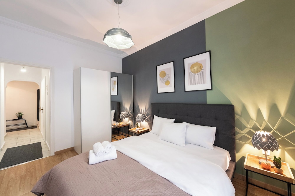Porto Sea View Apartments - A. Svolou 22