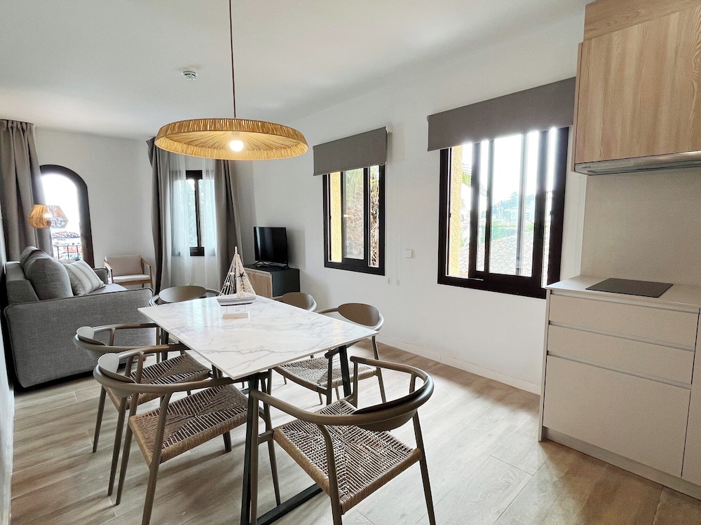Feelathome Vil-la Romana