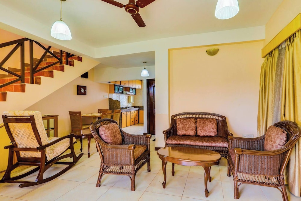 Pleasing 3 Bedroom Villa With Pool view 3