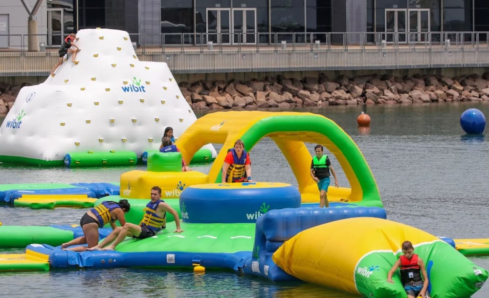 Waterfront Retreat Sea Views - Huge Pool - BBQ - Image 5