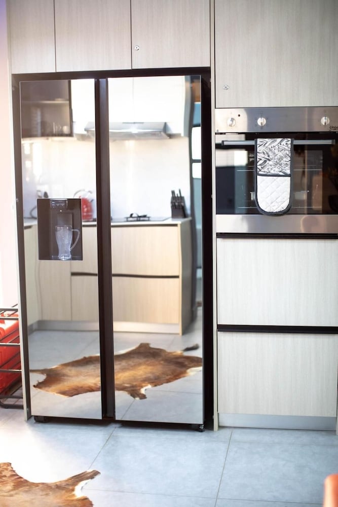 Luxurious Self-catering Apartment in Benoni With Private Entrance