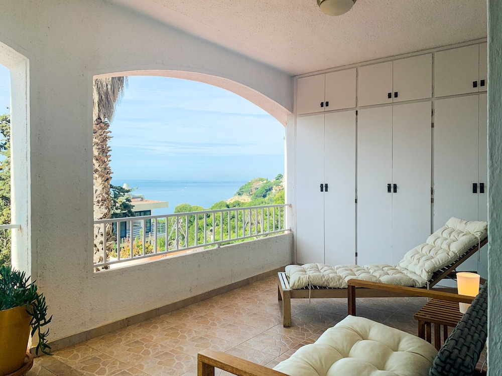 Apartment in Roses Near Canyelles Beach
