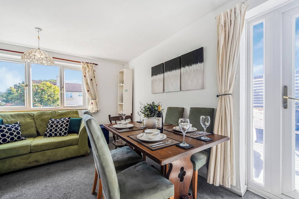 Stylish & Bright 3BR in Headington, Oxford Area