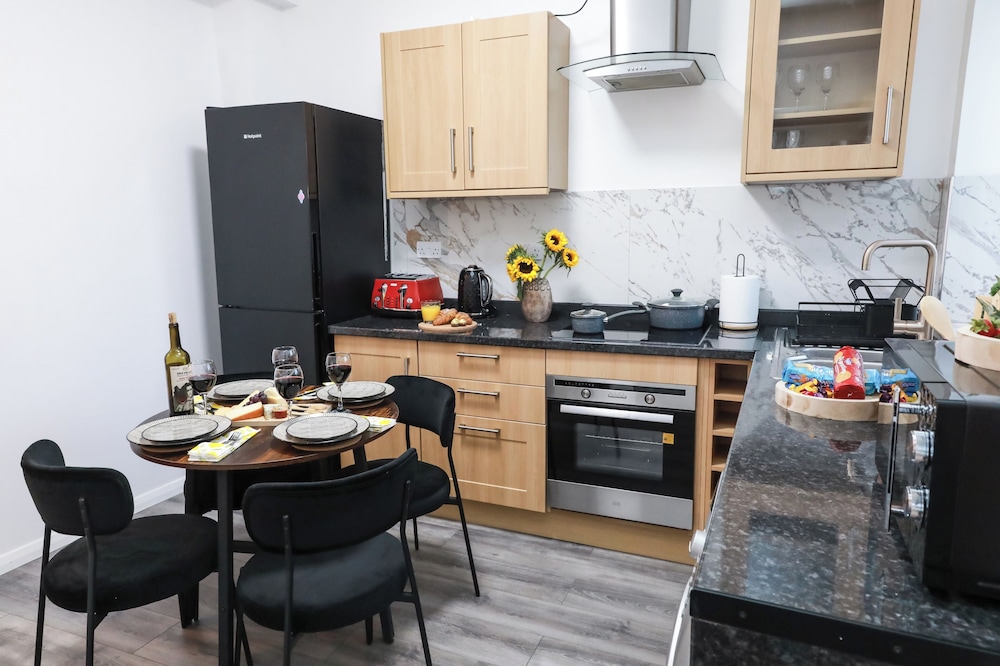 Victoria Road Apartment in Stoke