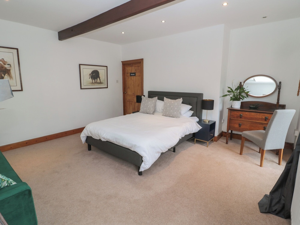 Honeysuckle Cottage