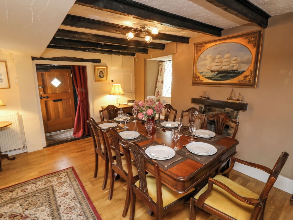 Hearthstone East Cottage