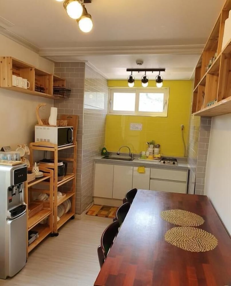 Mokpo Magiclamp Guesthouse view 5