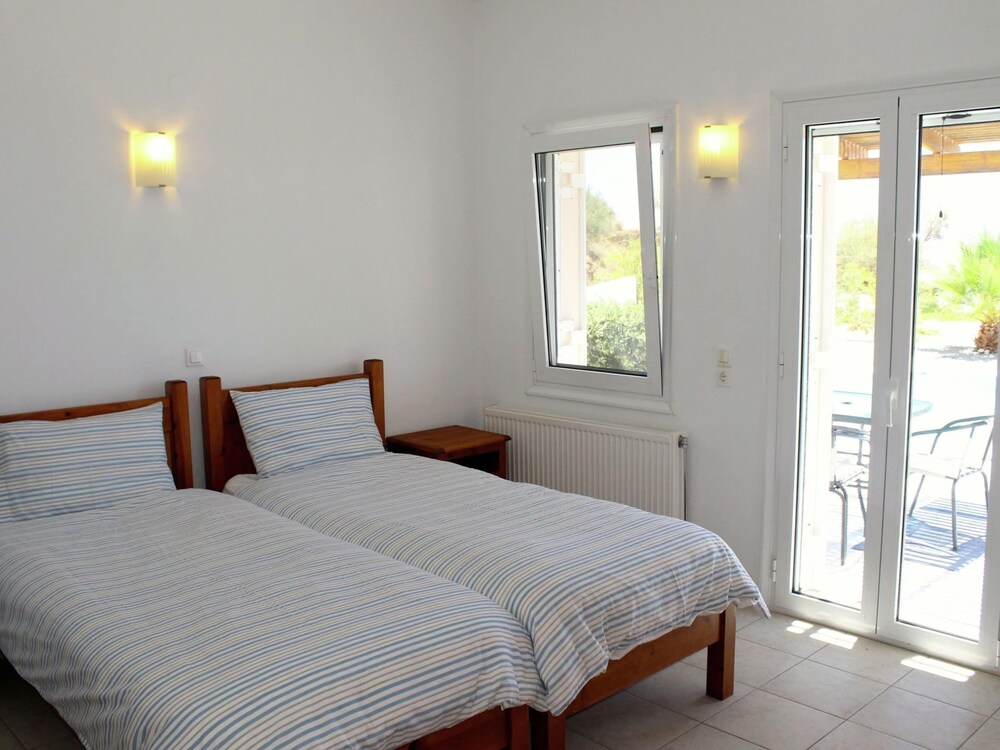 Villa in Agia Galini With Pool Views view 3